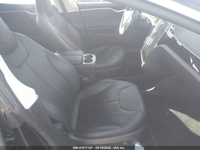 2013 TESLA MODEL S 5YJSA1CN7DFP28067 Photo 4