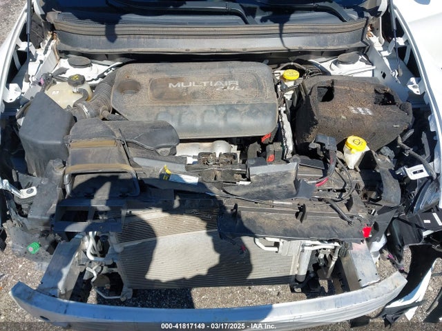 1C4PJLAB1HD240854 Jeep Cherokee Altitude Fwd