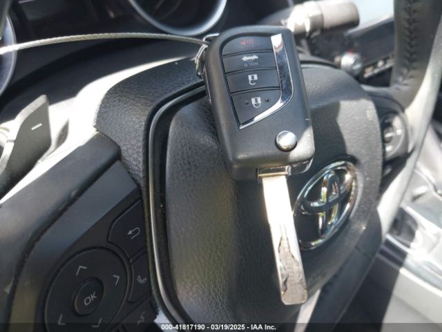 4T1B11HK9JU671495 Toyota CAMRY SE