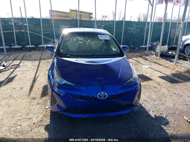 Toyota Prius Two 2016 JTDKBRFU9G3516237 Image 13