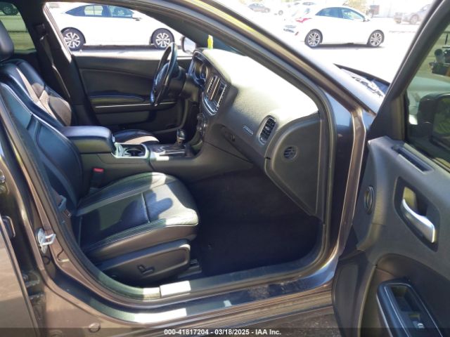 2C3CDXBG3KH748314 Dodge Charger Sxt Rwd