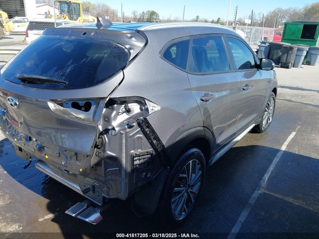 KM8J33AL7MU325387 Hyundai TUCSON SEL