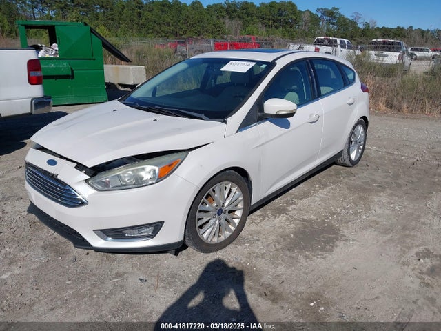 1FADP3N29GL266110 Ford Focus Titanium