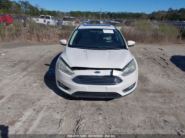 1FADP3N29GL266110 Ford Focus Titanium