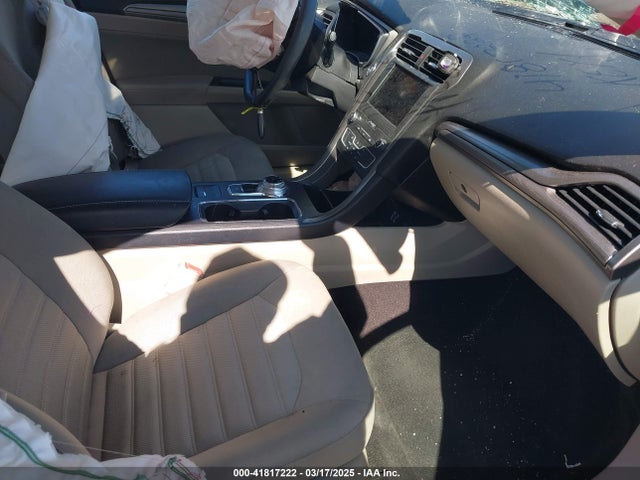 Ford FUSION SE 2019 3FA6P0H75KR238698 Image 5