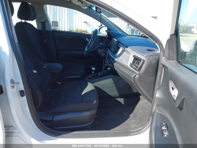3KPA24AD1LE313500 KIA RIO LX