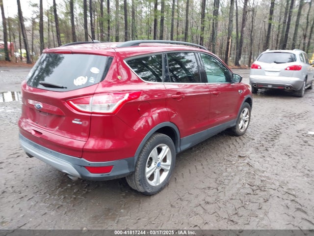1FMCU9GX5GUC74771 Ford ESCAPE SE