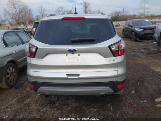 1FMCU9JD4HUD07761 Ford Escape Titanium