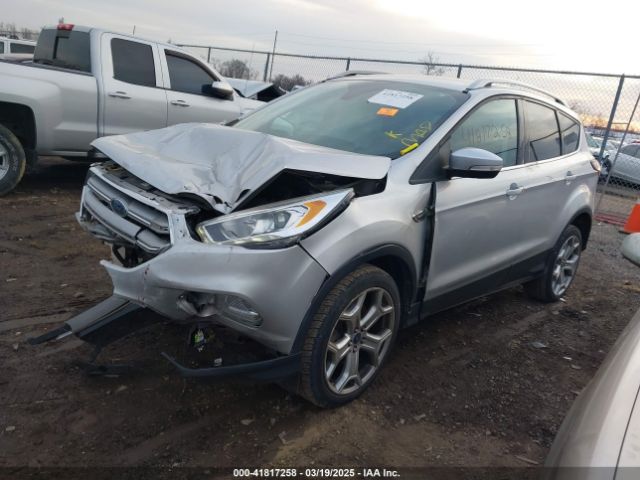 1FMCU9JD4HUD07761 Ford Escape Titanium