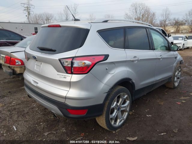 1FMCU9JD4HUD07761 Ford Escape Titanium