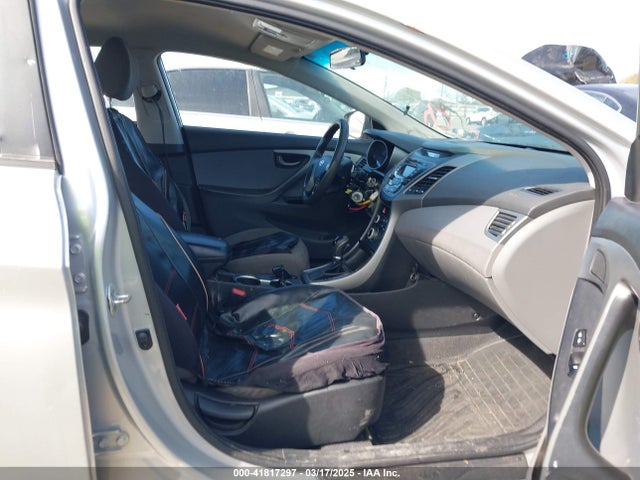 5NPDH4AE1GH792295 Hyundai ELANTRA SE
