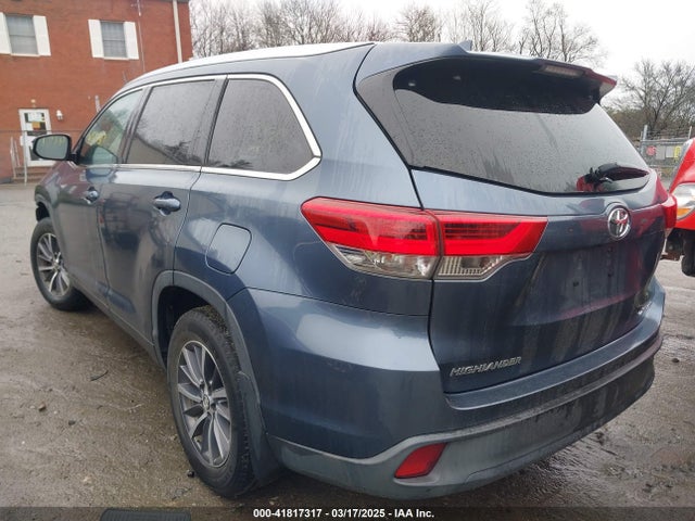 5TDJZRFH1KS959015 Toyota Highlander Xle