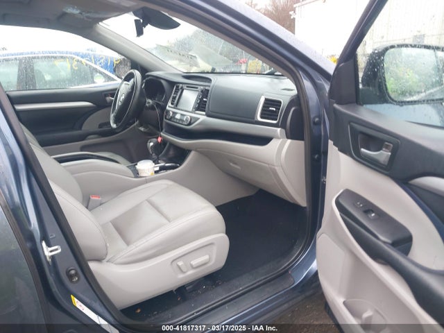 5TDJZRFH1KS959015 Toyota Highlander Xle