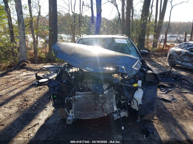 3C4NJDBB8NT124794 Jeep Compass Latitude 4x4
