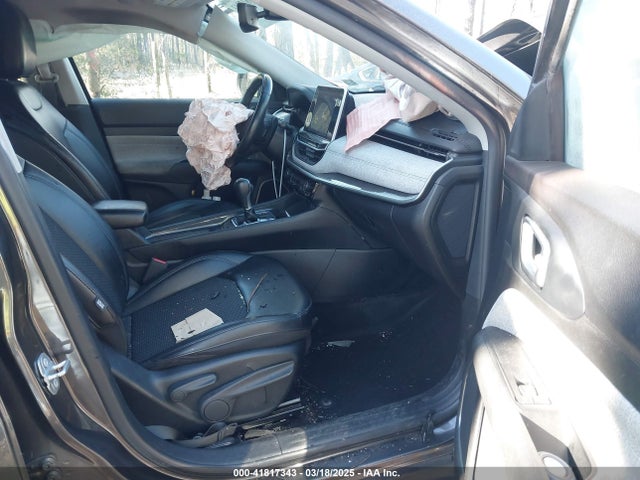 3C4NJDBB8NT124794 Jeep Compass Latitude 4x4