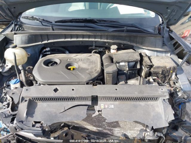 KM8J3CA45HU288936 Hyundai TUCSON SE