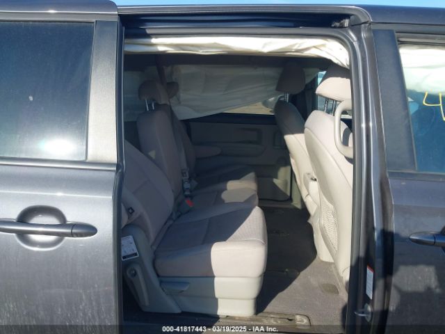 KNDMB5C12H6229530 KIA SEDONA LX