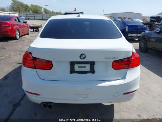 WBA3C1C52EK111076 BMW 328I