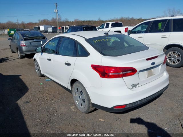1FADP3E2XJL266642 Ford FOCUS S