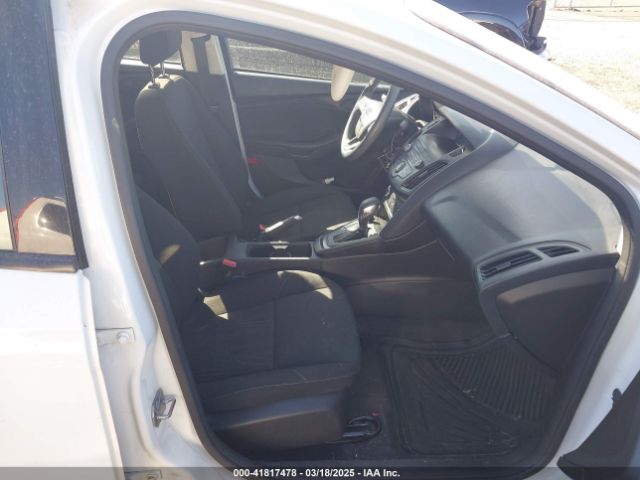 1FADP3E2XJL266642 Ford FOCUS S