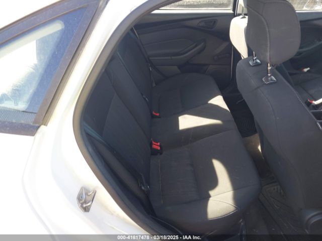 1FADP3E2XJL266642 Ford FOCUS S