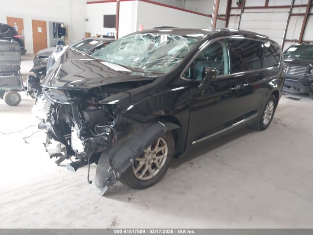 Aukcja sprzedaży 2020 Chrysler Pacifica Touring L, vin: 2C4RC1BG1LR142494, numer aukcji: 41817509