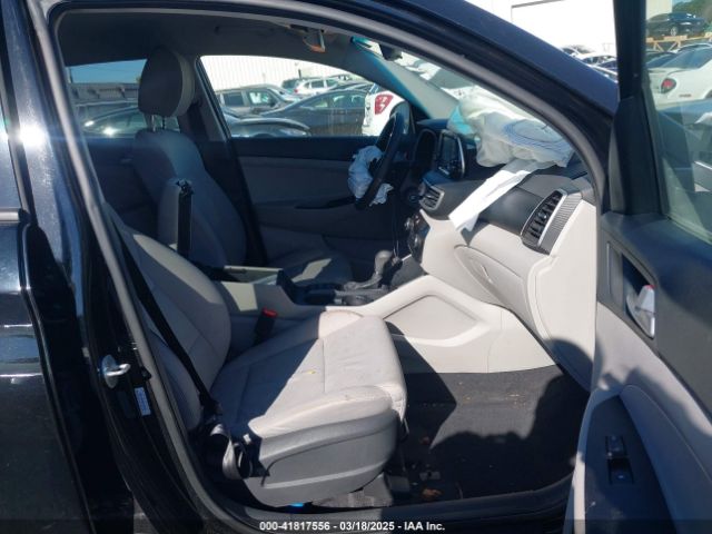 KM8J23A40MU334847 Hyundai TUCSON SE
