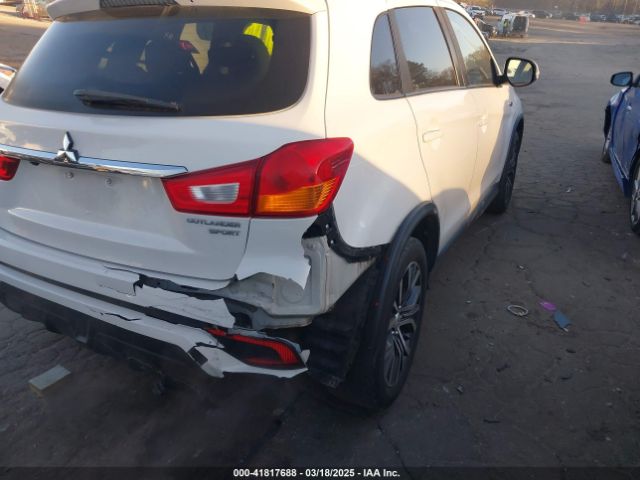 JA4AP3AW1JU024932 Mitsubishi Outlander Sport 2.4 Se