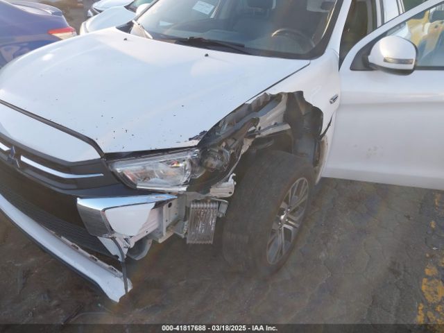 JA4AP3AW1JU024932 Mitsubishi Outlander Sport 2.4 Se