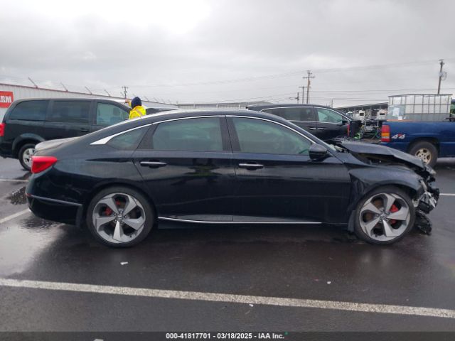 1HGCV2F93JA041929 Honda Accord Touring 2.0t