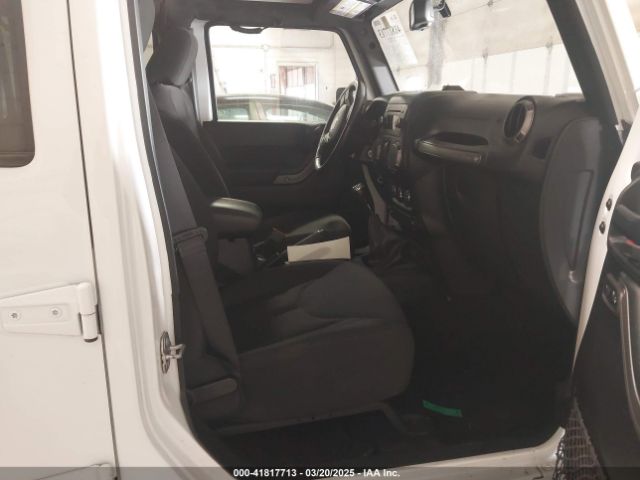 1C4BJWDG3HL597509 Jeep Wrangler Unlimited Sport