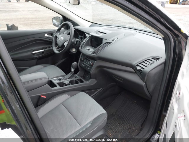 1FMCU9G91HUE97912 Ford ESCAPE SE