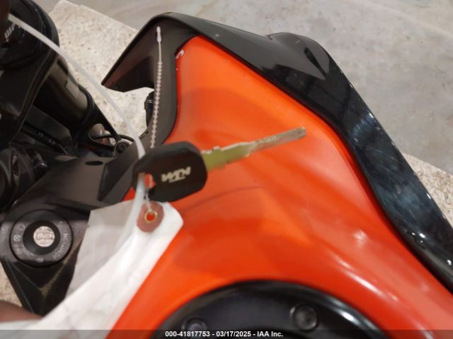 2022 KTM 890 VBKTU9409NM842186 Photo 10