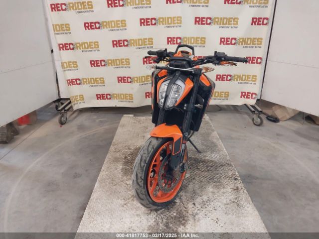 2022 KTM 890 VBKTU9409NM842186 Photo 4