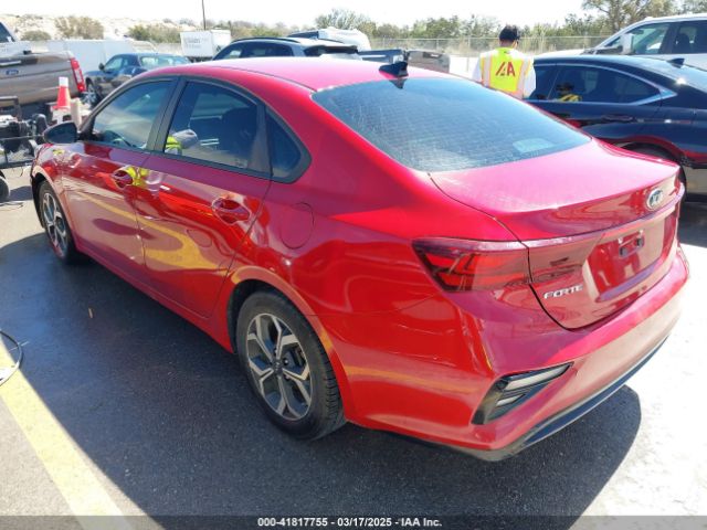 3KPF24AD9ME330665 KIA Forte Lxs