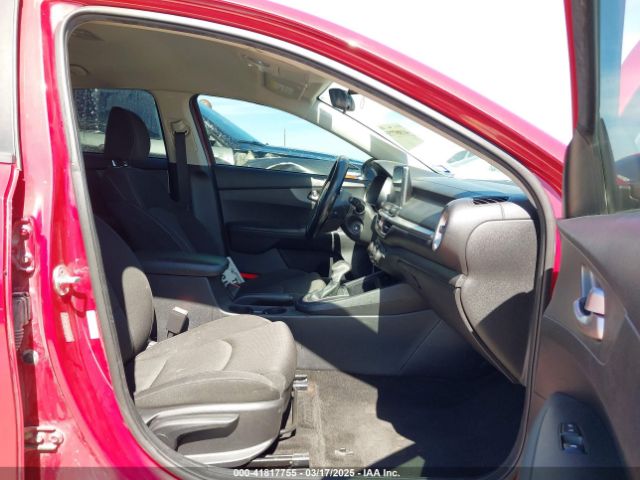 3KPF24AD9ME330665 KIA Forte Lxs