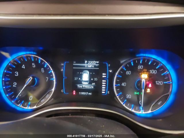 2C4RC1DG3LR151663 Chrysler Voyager Lxi