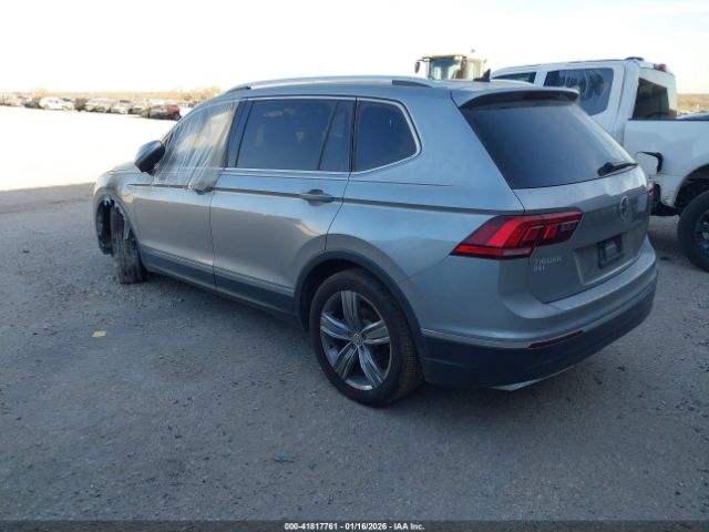 2021 VOLKSWAGEN TIGUAN 3VV3B7AX2MM013607 Photo 2