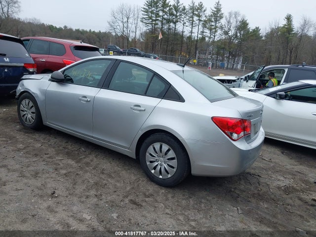 1G1PA5SG6E7275673 Chevrolet Cruze Ls Auto