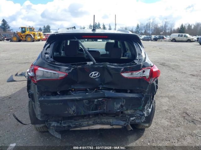 KM8J33A4XHU492339 Hyundai TUCSON SE