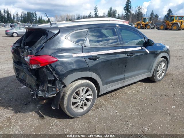 KM8J33A4XHU492339 Hyundai TUCSON SE