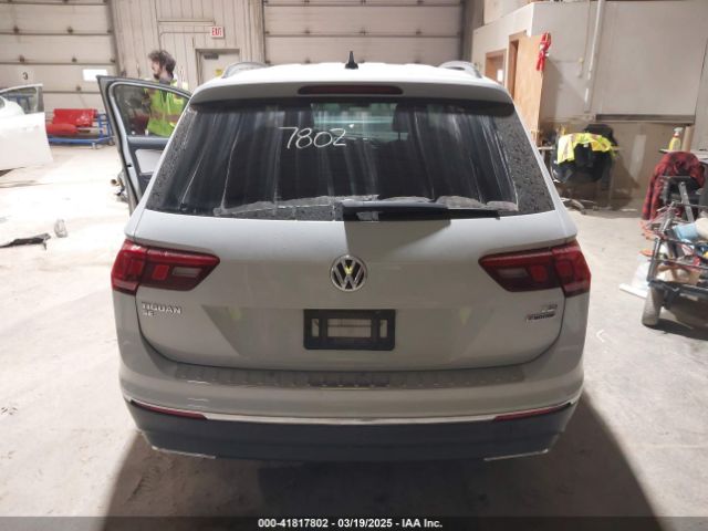 3VV2B7AX9JM201774 Volkswagen Tiguan 2.0t Se/2.0t Sel