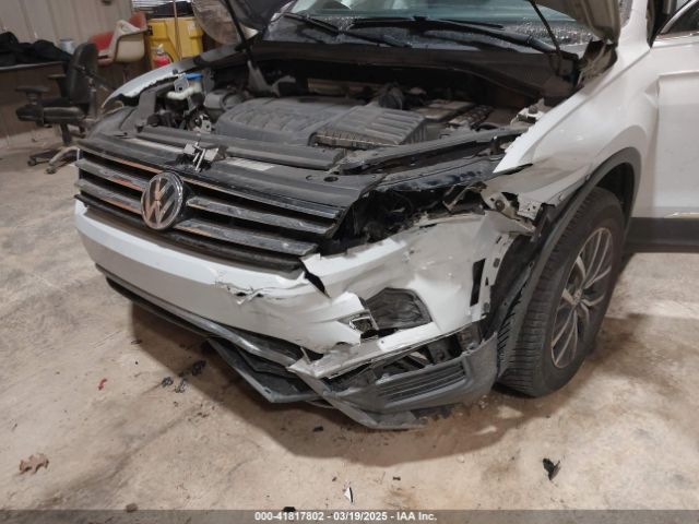3VV2B7AX9JM201774 Volkswagen Tiguan 2.0t Se/2.0t Sel