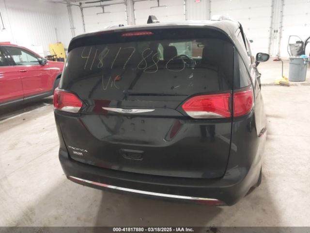 2C4RC1BG2KR730791 Chrysler Pacifica Touring L