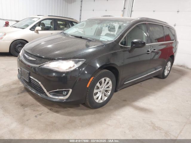 2C4RC1BG2KR730791 Chrysler Pacifica Touring L