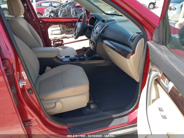 5XYKT3A63FG630456 KIA SORENTO LX