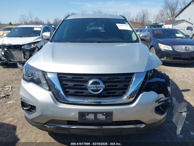 5N1DR2MM0JC654685 Nissan Pathfinder Sv