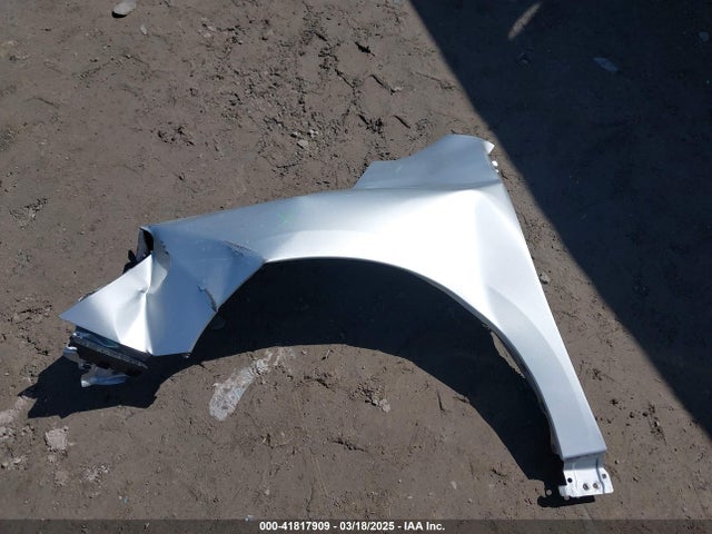 5N1DR2MM0JC654685 Nissan Pathfinder Sv