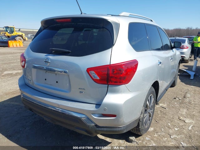5N1DR2MM0JC654685 Nissan Pathfinder Sv