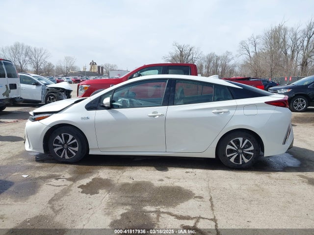 Toyota Prius Prime Premium 2017 JTDKARFP5H3067671 Image 14